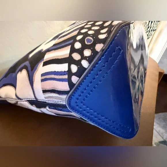 Coach Poppy Floral Navy and Cream Tote Bag - Picture 6 of 13